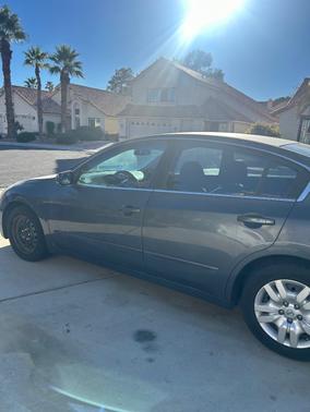 Gray 2009 Nissan Altima 2.5