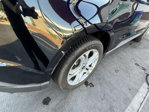 Black 2018 Ford Edge Titanium