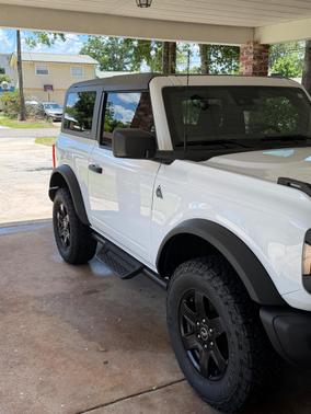 White 2024 Ford Bronco Black Diamond
