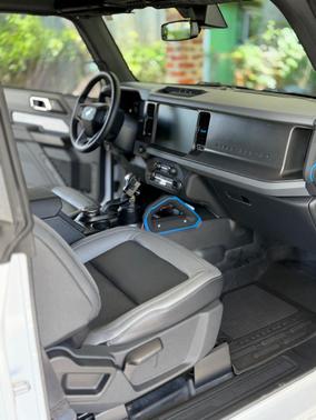 White 2024 Ford Bronco Black Diamond