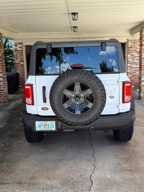 White 2024 Ford Bronco Black Diamond