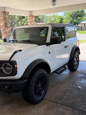 White 2024 Ford Bronco Black Diamond