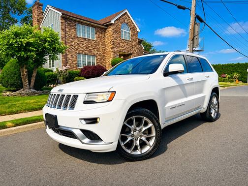 White 2015 Jeep Grand Cherokee Summit