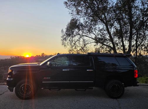 Black 2018 Chevrolet Silverado 1500 2LZ
