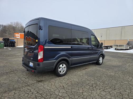 2017 Ford Transit-150 XLT