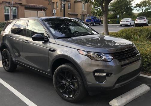 Photo 1 of 8 of 2017 Land Rover Discovery Sport HSE