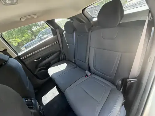 Silver 2022 Hyundai TUCSON SEL