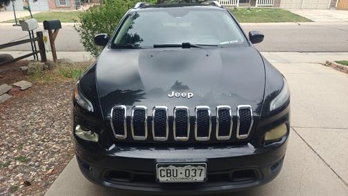 Black 2014 Jeep Cherokee Latitude