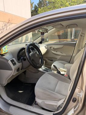 Beige 2009 Toyota Corolla LE
