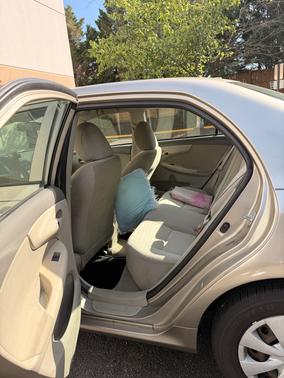 Beige 2009 Toyota Corolla LE