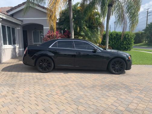 2012 Chrysler 300 S