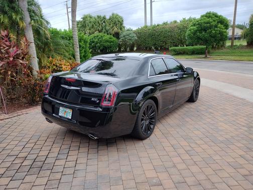 2012 Chrysler 300 S