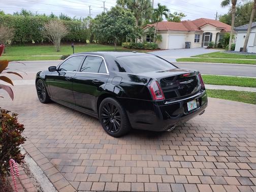 2012 Chrysler 300 S