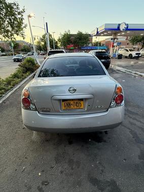 Silver 2004 Nissan Altima 2.5 S