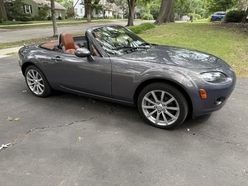 2006 Mazda MX-5 Miata Grand Touring