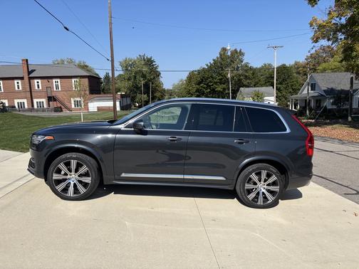 2021 Volvo XC90 T6 Inscription