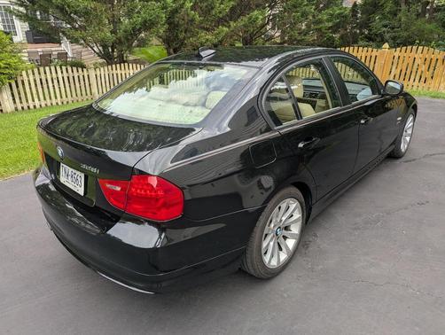Black 2011 BMW 328 i xDrive