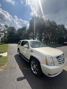 2007 Cadillac Escalade Base