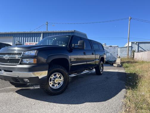 2006 Chevrolet Silverado 2500 LT H/D Crew Cab
