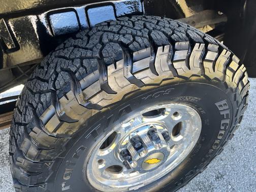 2006 Chevrolet Silverado 2500 LT H/D Crew Cab