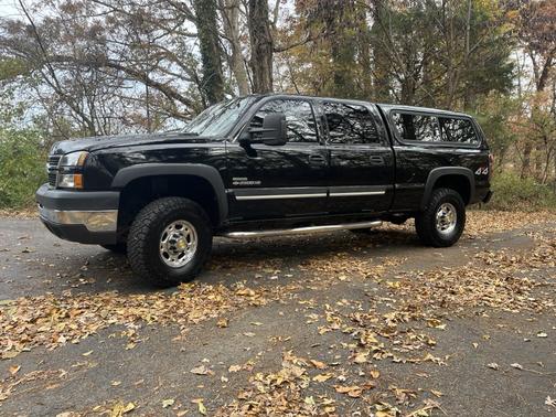 2006 Chevrolet Silverado 2500 LT H/D Crew Cab