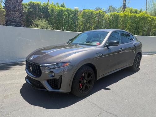 Gray 2022 Maserati Levante Modena