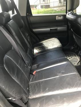 Black 2004 Mitsubishi Endeavor LTD