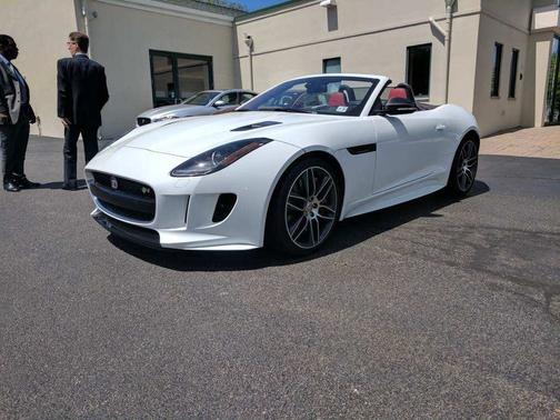 White 2016 Jaguar F-TYPE R