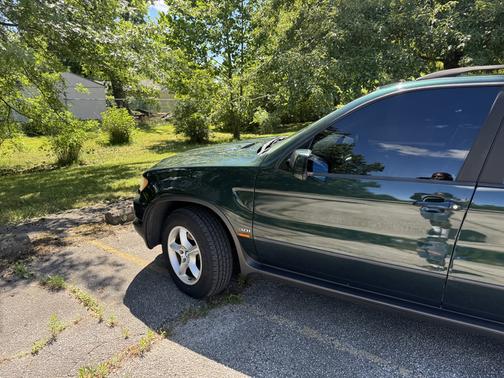2002 BMW X5 3.0i