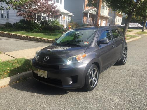 2009 Scion xD Base