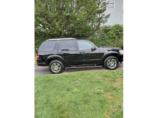 Black 2010 Ford Explorer Limited