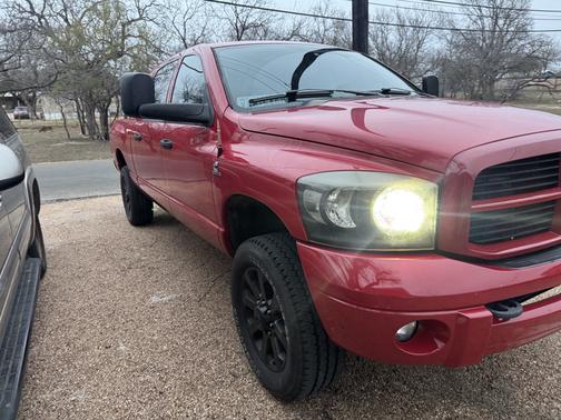 2006 Dodge Ram 3500 SLT Mega Cab
