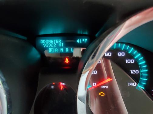 Photo 4 of 27 of 2012 Chevrolet Traverse LT