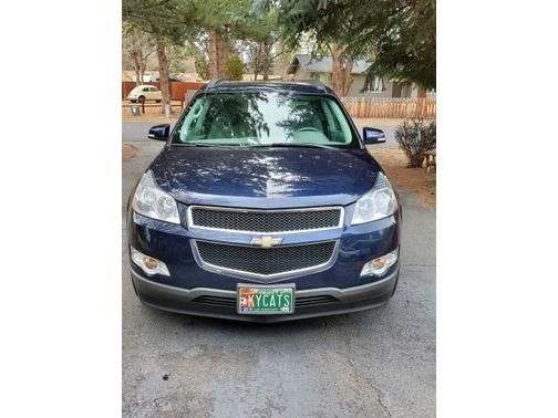 Photo 3 of 27 of 2012 Chevrolet Traverse LT