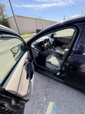 Black 2012 Ford Focus SE