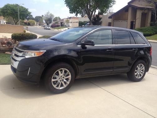 Black 2013 Ford Edge SEL
