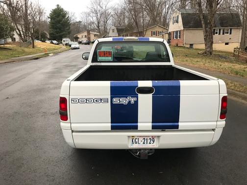 White 1998 Dodge Ram 1500 Base