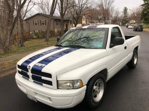 White 1998 Dodge Ram 1500 Base
