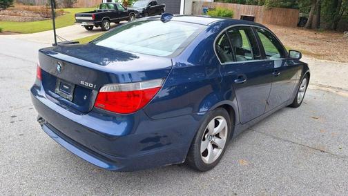 Blue 2007 BMW 530 i