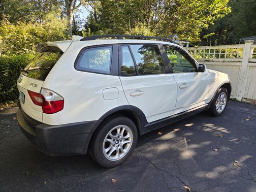 2004 BMW X3 2.5i