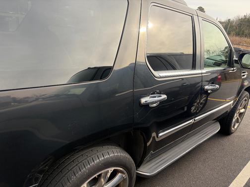 2009 Cadillac Escalade Base