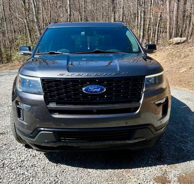 Gray 2019 Ford Explorer Sport