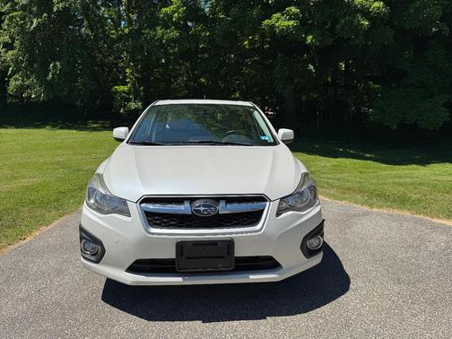 White 2013 Subaru Impreza 2.0i Limited