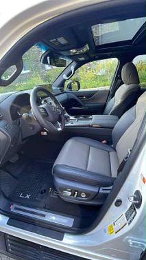 2025 Lexus LX 700h Overtrail