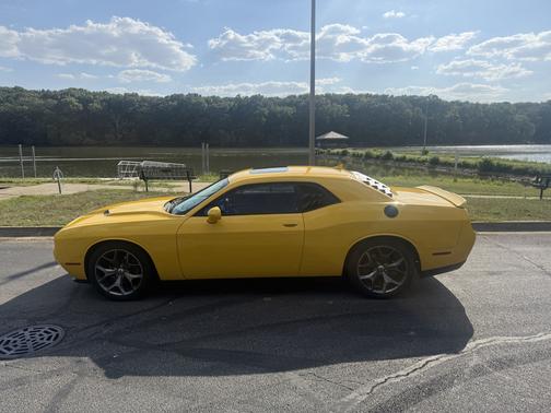 2017 Dodge Challenger SXT