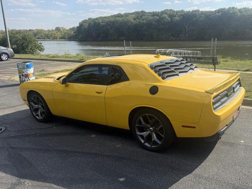 2017 Dodge Challenger SXT