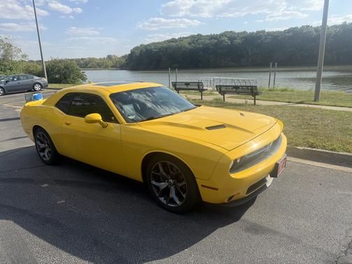 2017 Dodge Challenger SXT