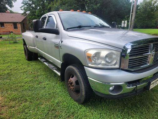 2008 Dodge Ram 3500 SLT Quad Cab DRW