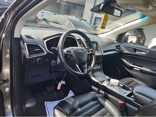Gray 2019 Ford Edge SEL