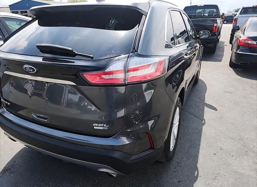 Gray 2019 Ford Edge SEL